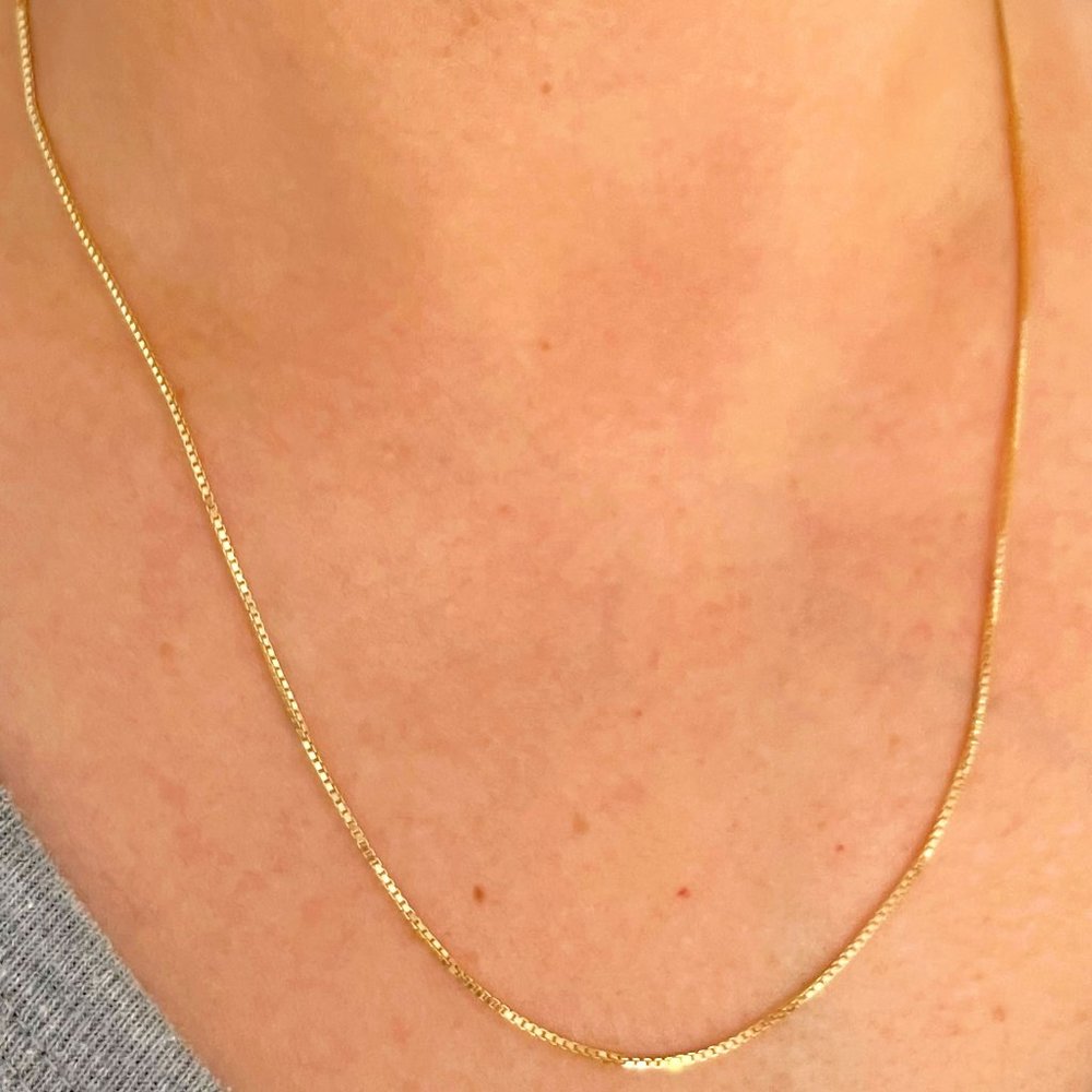 Solid 14K Gold Box Chain Necklace, 3.04 gr. /1 mm, / 18 inch. - Picture 3 of 17